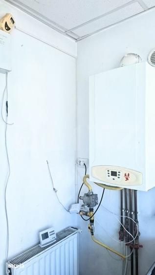 Statie de distributie carburanti, complet echipata, zona cu vad auto - 4