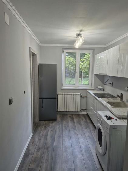 Apartament cu 3 camere decomandat în Rogerius