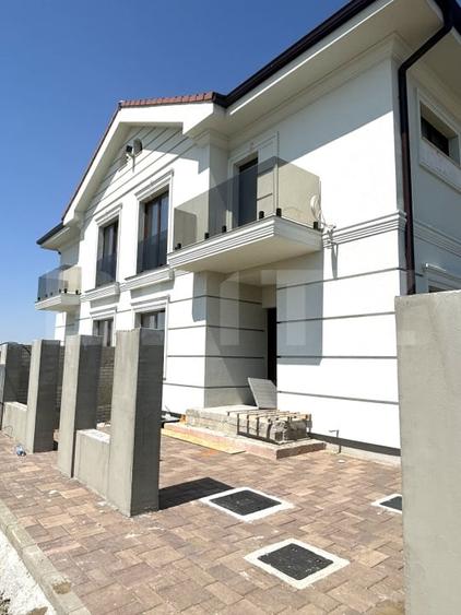 Duplex cu 5 camere cu Teren 250 Mp în Săcălaz