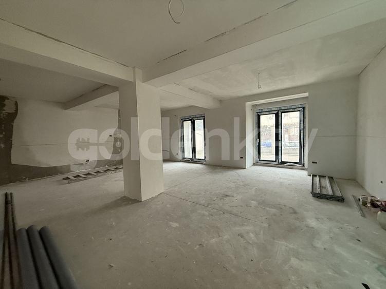 Casă individuală cu 5 camere cu Canalizare în Faleza Nord