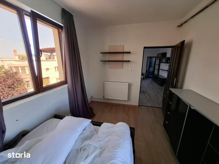 Apartament cu 3 camere în Pârneava