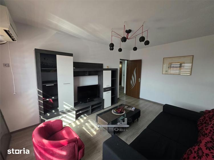Apartament cu 3 camere decomandat, mobilat în Bd. Independenței