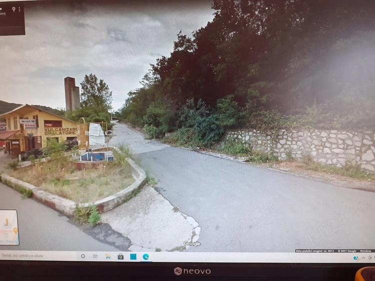 Teren de 18986 mp, în Central