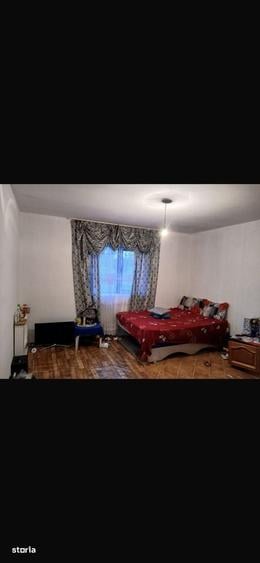 Casă cu 3 camere în Lumina