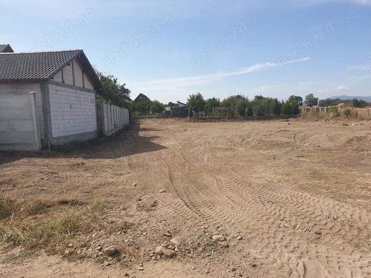 Teren de 1354 mp, în Central