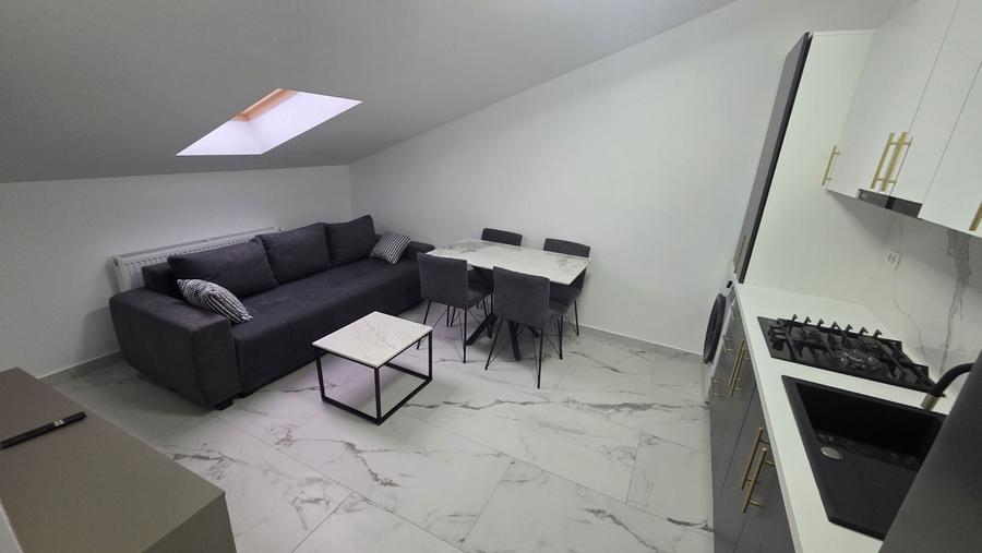 Apartament cu 2 camere decomandat în Sfântu Ilie