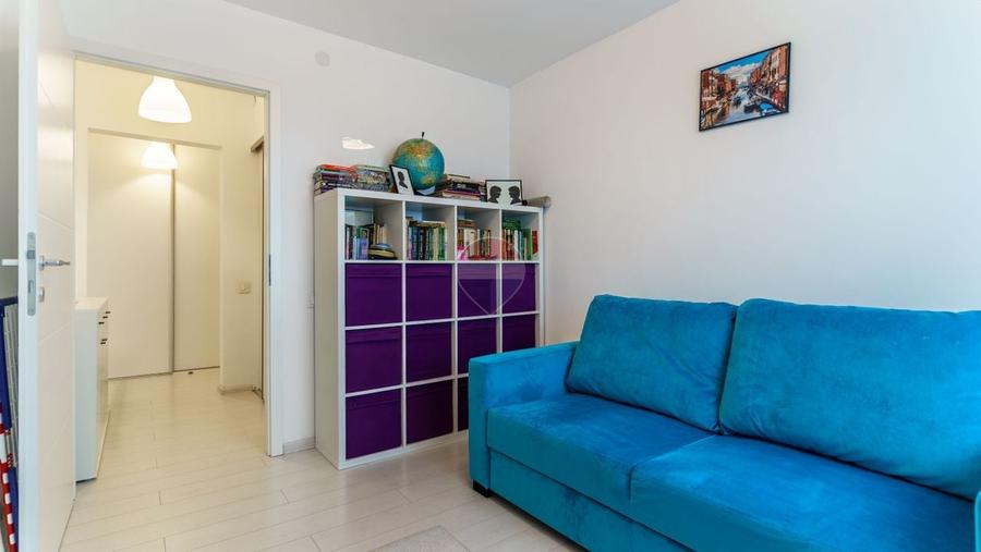 Apartament cu 3 camere semidecomandat, mobilat în Mănăștur