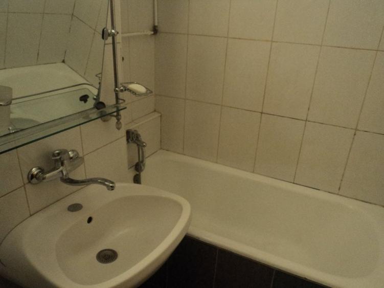 Garsoniera de inchiriat Vitan Mall,cu balcon in inchis,anvelopat. - 16