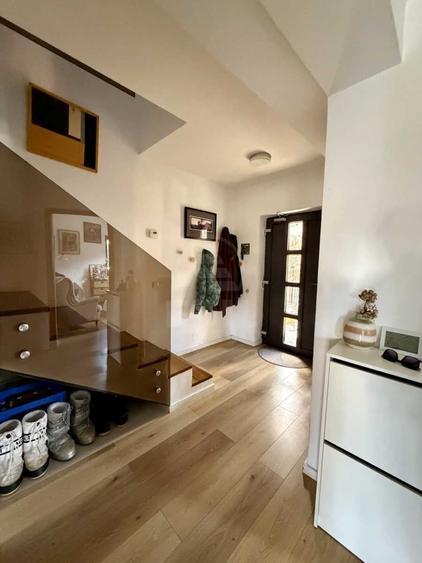 Inchiriere Casa 5 camere; 125 mp; 3 bai, Florilor - 6