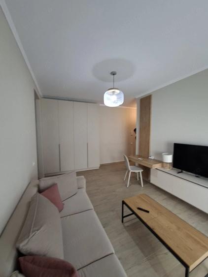 Apartament cu 2 camere decomandat în Giroc