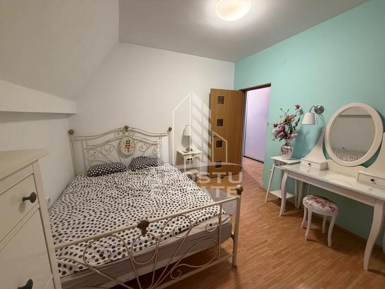 Apartament cu 3 camere decomandat în Aradului