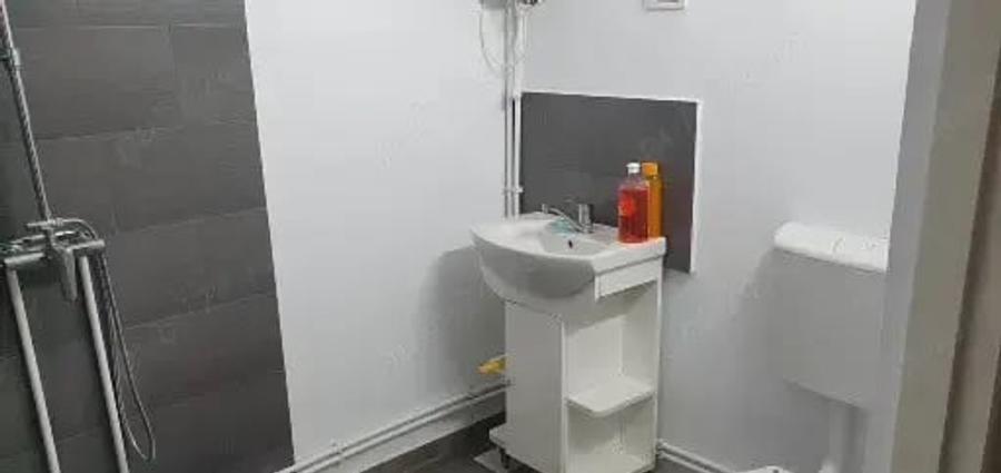 Casă cu 3 camere cu Teren 3200 Mp în Mihăileni