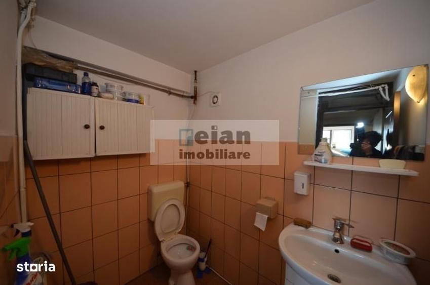 Casă cu 4 camere în Aviației