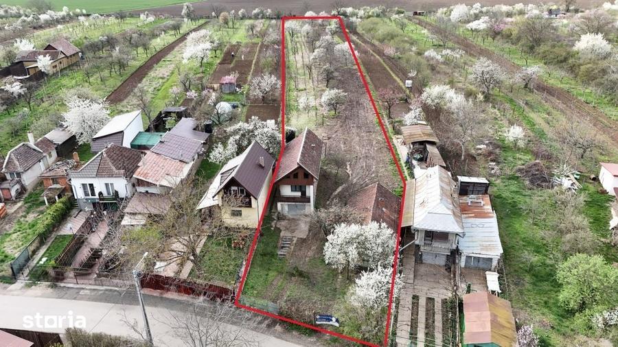 Casă cu 3 camere cu Teren 4108 Mp în Central