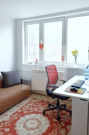 Apartament cu 3 camere decomandat, mobilat în Berceni
