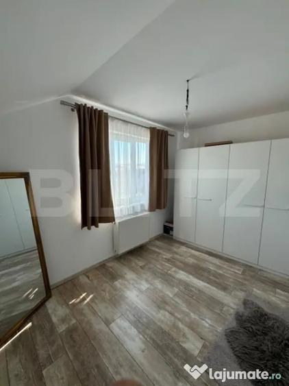 Apartament cu 3 camere decomandat în Florești