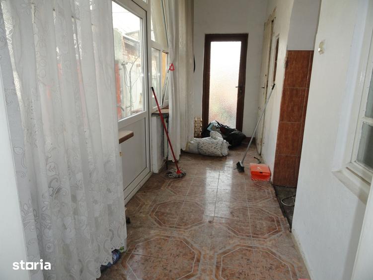 Casă cu 3 camere cu Teren 720 Mp în Pârneava