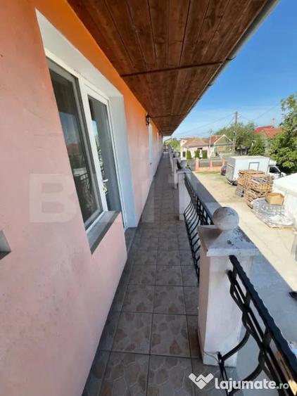 Casă cu 5 camere cu Teren 1579 Mp în Central
