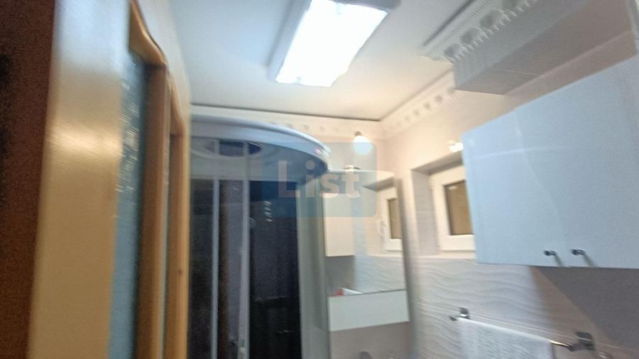 Apartament cu 4 camere decomandat, mobilat în Central