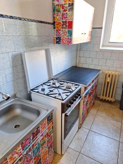 Apartament cu 2 camere semidecomandat în 1 Decembrie 1918