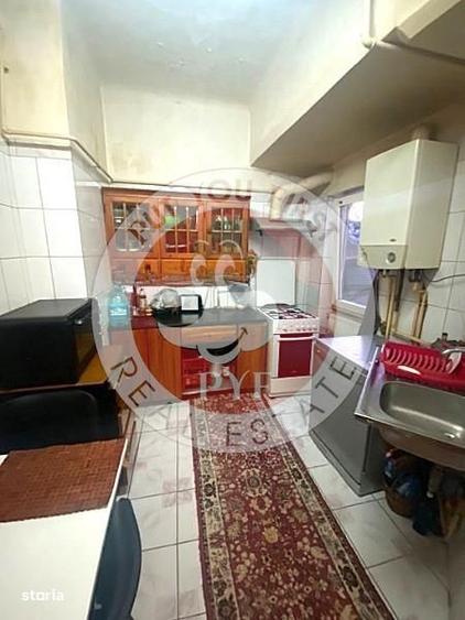 Apartament cu 3 camere semidecomandat în Universitate