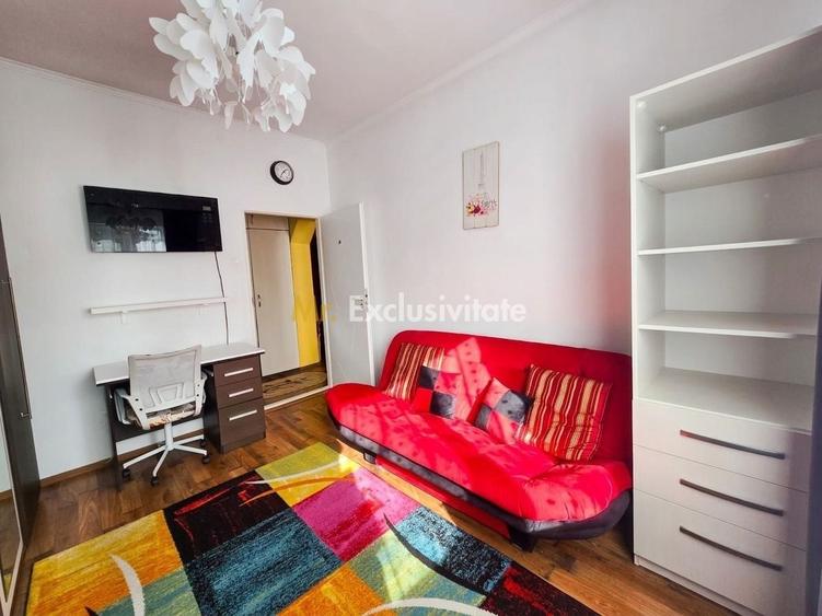 Apartament cu 2 camere semidecomandat, mobilat în Central
