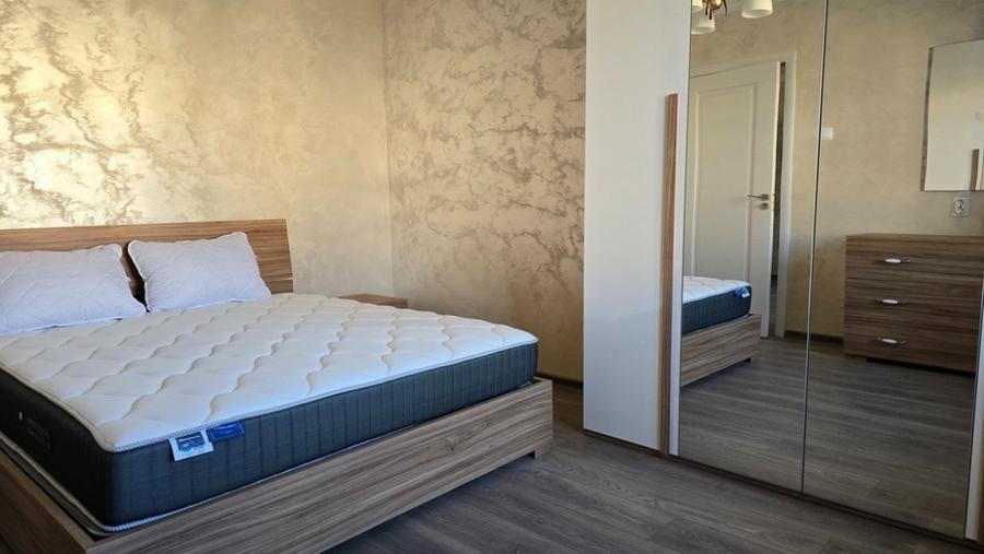 Apartament cu 3 camere nedecomandat în Ultracentral