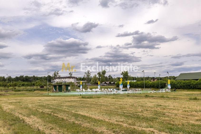 Hotel/Pensiune, de 855 mp, în Lintești