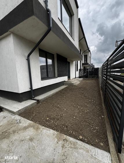 Casă cu 4 camere cu Teren 225 Mp în Berceni