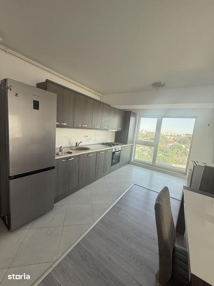 Apartament cu 3 camere semidecomandat în Pieptănari
