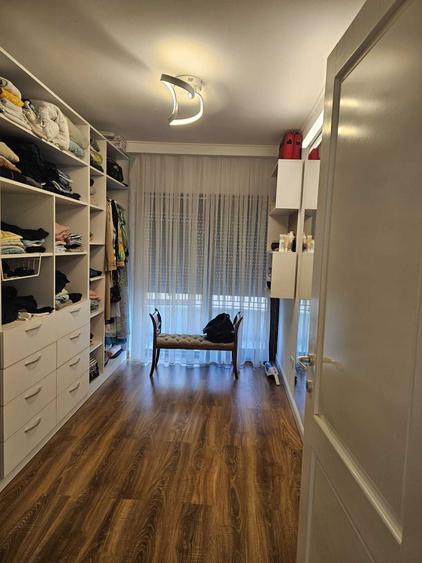 Casă cu 3 camere cu Teren 400 Mp în Central