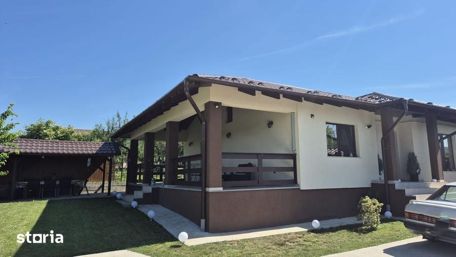 Casă cu 3 camere cu Teren 600 Mp în Crișeni