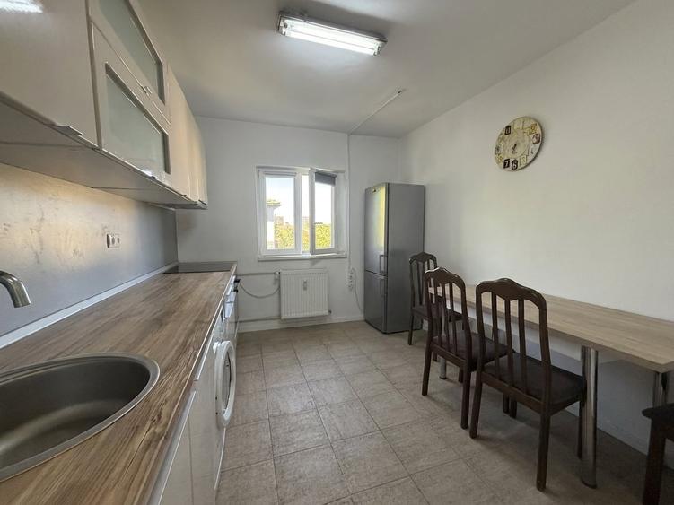 Apartament cu 2 camere semidecomandat, mobilat în Girocului