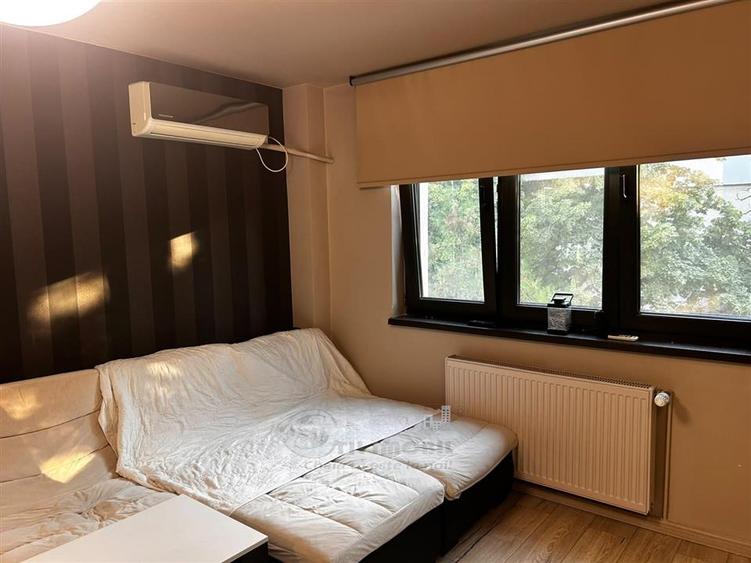 Apartament cu 2 camere semidecomandat, mobilat în Bucșinescu