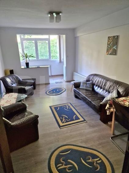 Apartament cu 2 camere decomandat, mobilat în Est