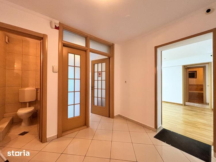 Apartament cu 4 camere decomandat în Centrul Civic