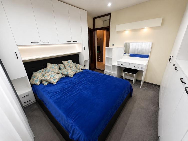 Apartament cu 2 camere decomandat în Cetate