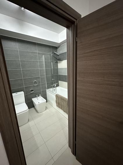 Apartament cu 2 camere decomandat în Olteni