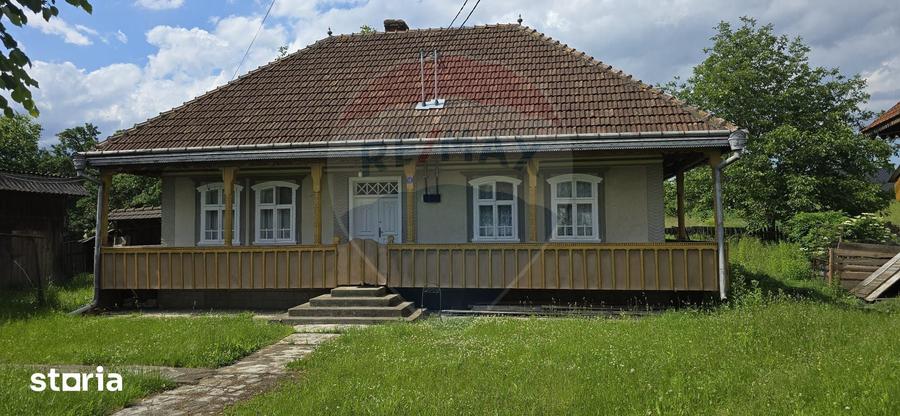 Casă cu 4 camere cu Teren 3409 Mp în Șcheia
