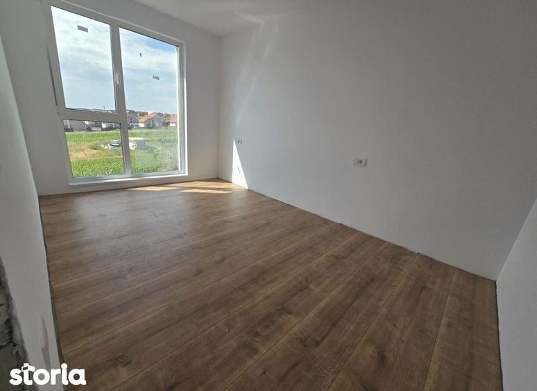 Apartament cu 3 camere în Rediu