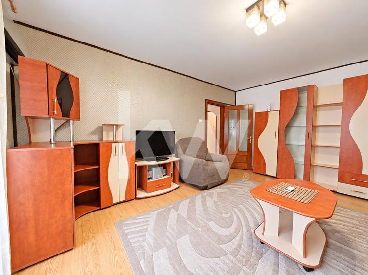 Apartament cu 3 camere decomandat, mobilat în Vlahuță
