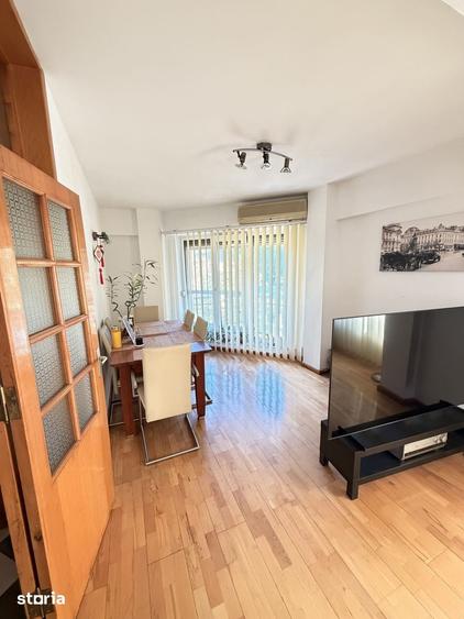 Apartament cu 3 camere, mobilat în Centrul Civic