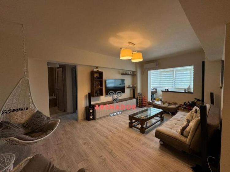 Apartament cu 2 camere, mobilat în Titan