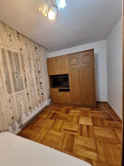 Apartament cu 2 camere nedecomandat în Aradul Nou