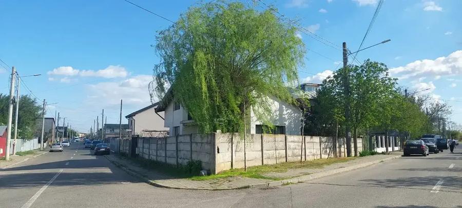 Casă cu 3 camere cu Canalizare în Chitila
