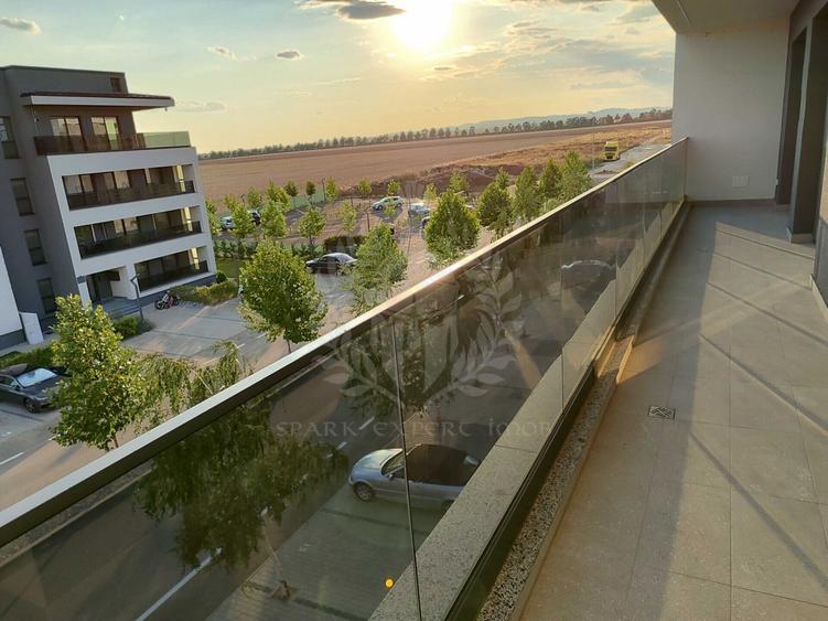 Apartament cu 3 camere decomandat, mobilat în Păulești