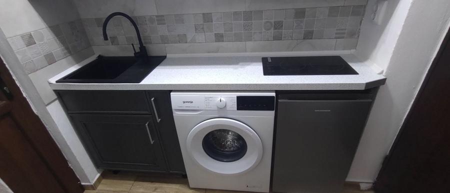 Apartament cu 2 camere semidecomandat în Moșnița Nouă