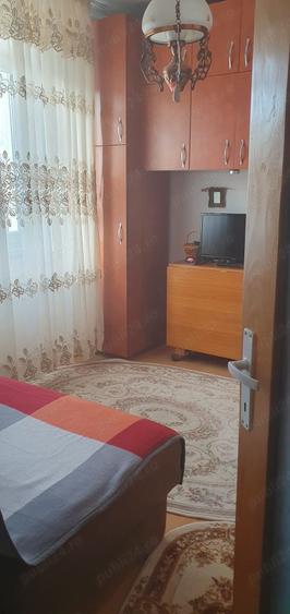 Apartament cu 2 camere semidecomandat în Zărnești