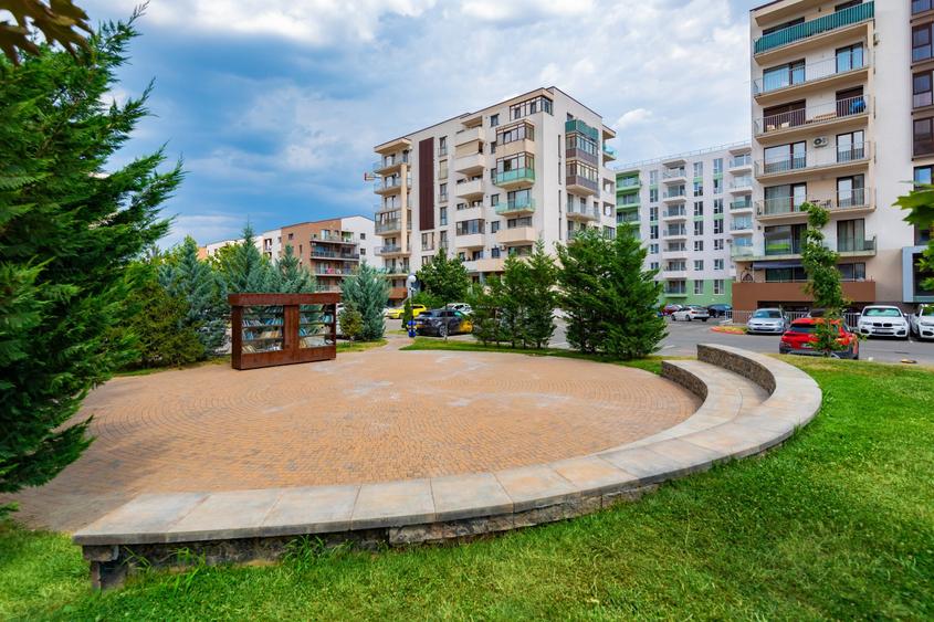 Apartament cu 2 camere decomandat în Central