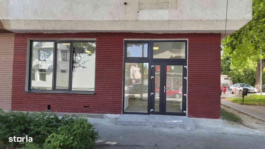 Spațiu comercial, de 83 mp, în Central